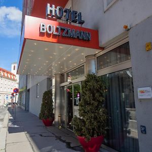 Hotel Boltzmann